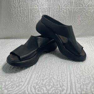 Dansko Mules Slide Sandals Open Toe Shoes Size 37 EU (US 6.5-7) Black Leather